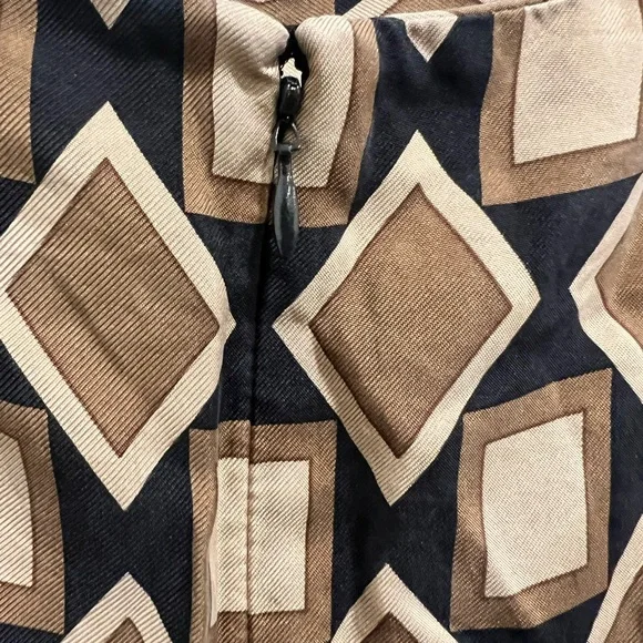 Ann Taylor Women’s Silk Skirt - Picture 4 of 6